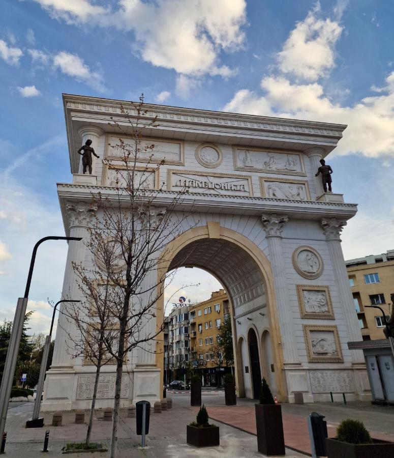 Hotel Macedonia Square สโกเปีย ภายนอก รูปภาพ