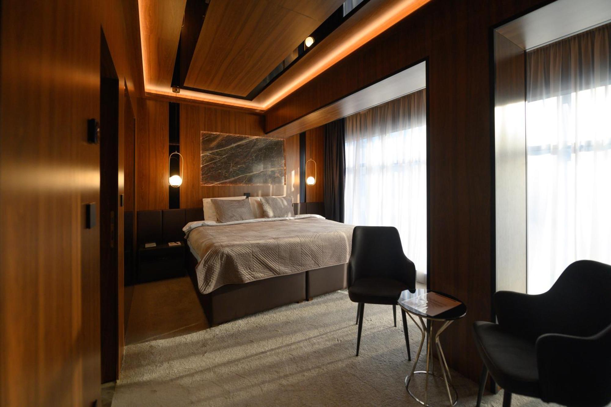 Hotel Macedonia Square สโกเปีย ภายนอก รูปภาพ